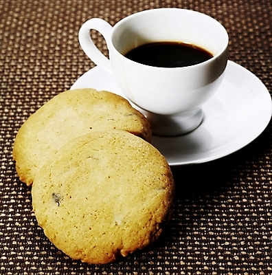 포토 JPG 스튜디오촬영 커피 음식 빵 디저트 실내 근접촬영 사람없음 가로 쿠키 과자 커피잔 찻잔 제빵 국내포토 음료 뷰포인트 잔 내부 제과제빵 파일형식