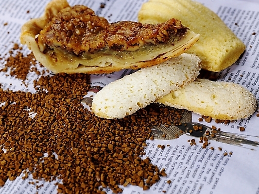 포토 JPG 스튜디오촬영 문자 기호 영어 음식 빵 디저트 실내 근접촬영 사람없음 가로 빵집 원두 신문 파이 제빵 국내포토 커피 뷰포인트 내부 간행물 제과제빵 상점 뉴스 파일형식