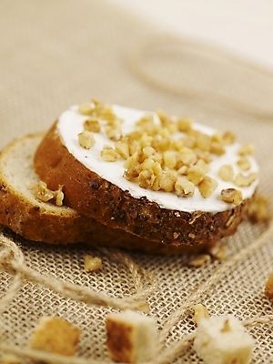 포토 JPG 스튜디오촬영 음식 빵 디저트 실내 사람없음 끈 실 바게트 생크림 땅콩 제빵 국내포토 내부 제과제빵 견과류 크림 파일형식