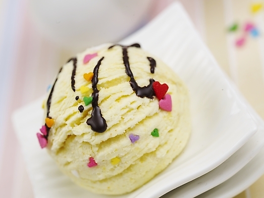 포토 JPG 스튜디오촬영 음식 주전자 아이스크림 디저트 실내 근접촬영 사람없음 가로 흰색 찻잔 컵받침 시럽 바닐라아이스크림 국내포토 뷰포인트 컬러 주방용품 잔 내부 받침대 파일형식