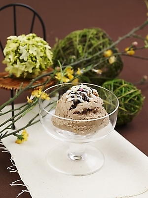 포토 JPG 스튜디오촬영 그릇 꽃 음식 의자 아이스크림 디저트 실내 사람없음 장식 세로 장난감 초콜릿 시럽 유리그릇 믹싱볼 국내포토 식물 식기 가구 유리 내부 파일형식