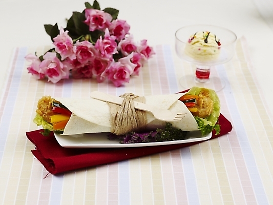 포토 JPG 스튜디오촬영 그릇 접시 꽃 음식 분홍색 채소 아이스크림 서양음식 실내 근접촬영 사람없음 장식 가로 빨간색 치킨 타코 국내포토 식물 식기 뷰포인트 컬러 디저트 내부 닭고기요리 파일형식