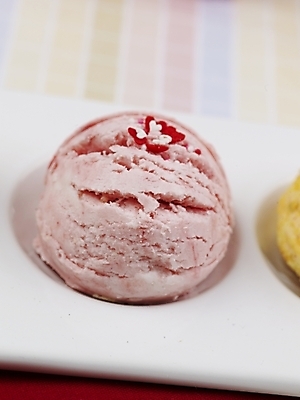 포토 JPG 스튜디오촬영 그릇 접시 음식 아이스크림 디저트 실내 근접촬영 사람없음 세로 국내포토 식기 뷰포인트 내부 파일형식