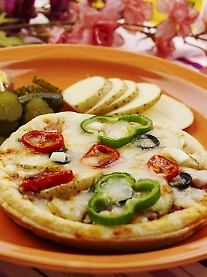 포토 JPG 스튜디오촬영 그릇 접시 음식 피망 감자 피자 서양음식 실내 근접촬영 사람없음 세로 음식데코레이션 국내포토 식기 뷰포인트 채소 패스트푸드 내부 파일형식