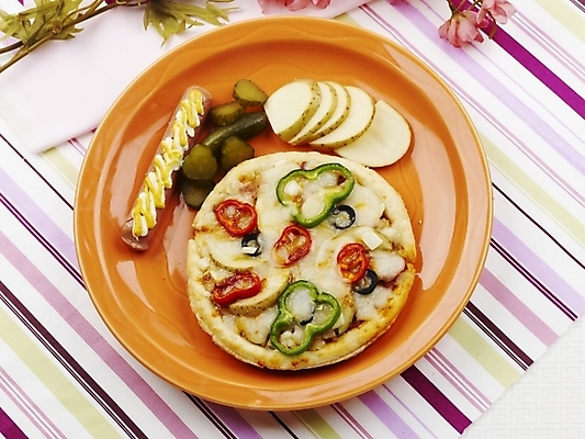 포토 JPG 스튜디오촬영 그릇 접시 음식 피망 감자 피자 서양음식 실내 사람없음 가로 하이앵글 음식데코레이션 국내포토 식기 뷰포인트 채소 패스트푸드 내부 파일형식