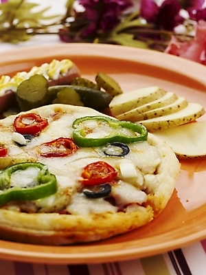 포토 JPG 스튜디오촬영 그릇 접시 음식 피망 감자 피자 서양음식 실내 근접촬영 사람없음 세로 음식데코레이션 국내포토 식기 뷰포인트 채소 패스트푸드 내부 파일형식