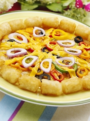 포토 JPG 스튜디오촬영 그릇 접시 음식 피망 피자 서양음식 실내 근접촬영 사람없음 장식 세로 초록색 노란색 검은색 국내포토 식기 뷰포인트 컬러 채소 패스트푸드 내부 파일형식