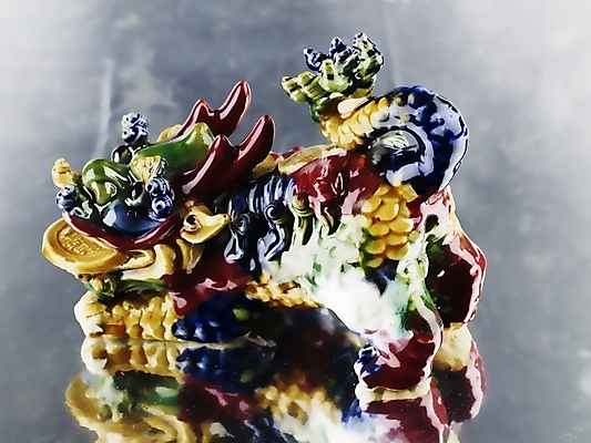 포토 JPG 스튜디오촬영 생활용품 실내 사람없음 장식 가로 컬러풀 반사 용 오브젝트 국내포토 컬러 내부 파일형식