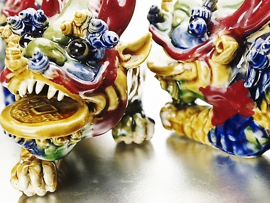 포토 JPG 스튜디오촬영 생활용품 실내 근접촬영 사람없음 장식 가로 컬러풀 용 예술품 국내포토 뷰포인트 컬러 내부 오브젝트 파일형식