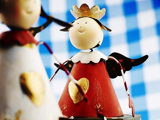 포토 JPG 스튜디오촬영 인형 날개 실내 사람없음 가로 장난감 식탁보 하트 오브젝트 국내포토 모양 내부 파일형식