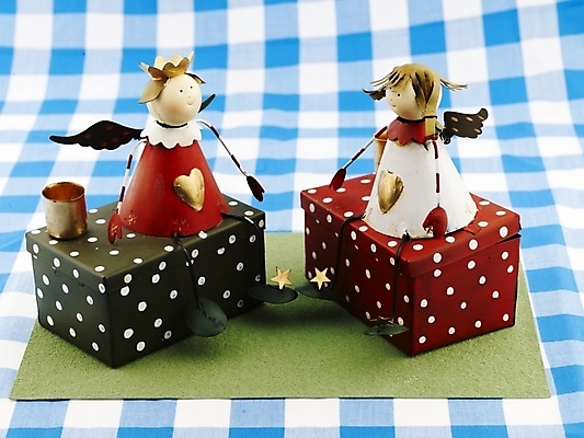 포토 JPG 스튜디오촬영 인형 날개 실내 사람없음 장식 가로 장난감 식탁보 하트 오브젝트 국내포토 모양 내부 파일형식