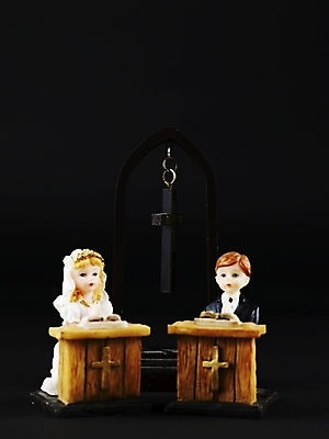 포토 JPG 스튜디오촬영 부부 기독교 종교 신부 인형 신랑 십자가 실내 누끼 사람없음 장식 세로 피규어 오브젝트 성경공부 국내포토 커플 결혼 내부 학습 미니어처 파일형식