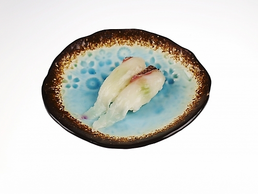 포토 JPG 스튜디오촬영 접시 실내 사람없음 초밥 흰배경 생선초밥 도미 도미초밥 일본음식 국내포토 식기 음식 백그라운드 어류 내부 흰색 파일형식