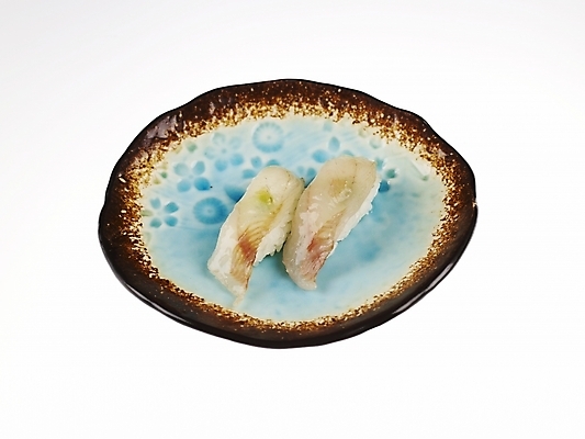 포토 JPG 스튜디오촬영 접시 실내 사람없음 초밥 흰배경 생선초밥 놀래미 놀래미초밥 일본음식 국내포토 식기 음식 백그라운드 어류 내부 흰색 파일형식