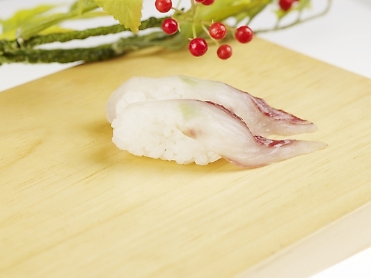 포토 JPG 스튜디오촬영 열매 꽃 음식 도마 실내 사람없음 가로 빨간색 초록색 초밥 생선초밥 놀래미 놀래미초밥 일본음식 국내포토 식물 컬러 주방용품 어류 내부 파일형식