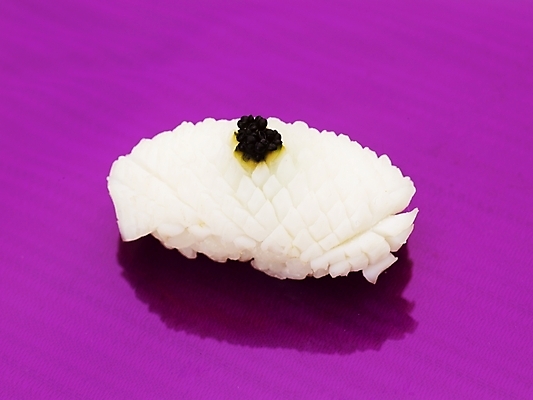 포토 JPG 스튜디오촬영 음식 실내 누끼 근접촬영 사람없음 가로 반사 보라색 초밥 오징어 오징어초밥 줄무늬오징어 일본음식 국내포토 뷰포인트 컬러 연체동물 내부 수중동물 파일형식