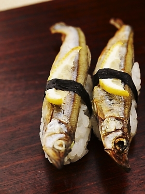 포토 JPG 스튜디오촬영 음식 실내 파슬리 근접촬영 사람없음 세로 초록색 초밥 레몬 시샤모 열빙어 열빙어초밥 장어초밥 일본음식 국내포토 뷰포인트 컬러 채소 과일 내부 파일형식