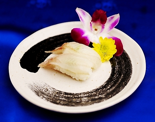 포토 JPG 스튜디오촬영 접시 음식 실내 누끼 근접촬영 사람없음 장식 가로 초밥 놀래미 놀래미초밥 일본음식 국내포토 식기 뷰포인트 어류 내부 파일형식