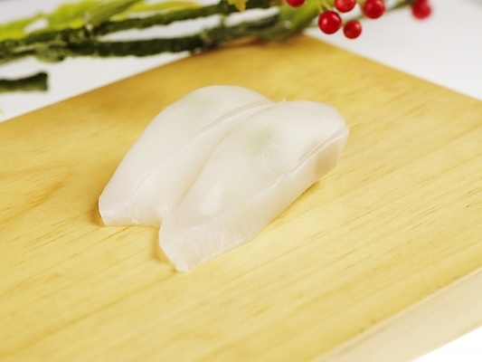 포토 JPG 스튜디오촬영 음식 도마 실내 근접촬영 사람없음 장식 가로 초밥 오징어 갑오징어 오징어초밥 일본음식 국내포토 뷰포인트 주방용품 연체동물 내부 수중동물 파일형식