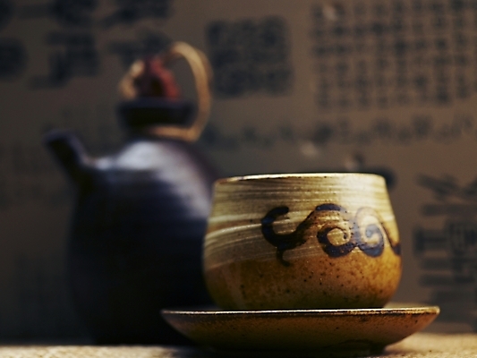 포토 JPG 스튜디오촬영 음료 음식 주전자 잔 실내 근접촬영 사람없음 컵 가로 도자기 차 전통차 찻잔 다기 한방차 국내포토 식기 뷰포인트 주방용품 내부 차_음료 다도 파일형식