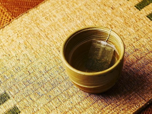 포토 JPG 스튜디오촬영 음료 음식 잔 실내 근접촬영 사람없음 컵 가로 차 찻잔 다기 티백 국내포토 식기 뷰포인트 내부 차_음료 다도 파일형식