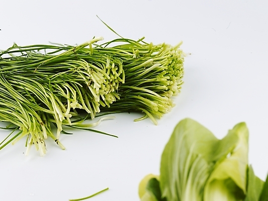 포토 JPG 스튜디오촬영 음식 채소 식재료 실내 근접촬영 사람없음 가로 초록색 농작물 신선 청경채 부추 국내포토 뷰포인트 컬러 농업 파일형식