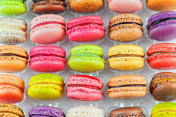 포토 JPG 해외이미지 디저트 사람없음 컬러풀 과자 여러개 빵집 달콤 마카롱 맛있는 해외202004 해외포토 음식 컬러 다수 상점 맛 파일형식