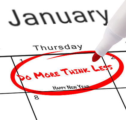 포토 JPG 해외이미지 텍스트 표시 문구용품 잉크 사람없음 빨간색 파란색 펜 달력 흰색 기록 원형 날짜 그림 해피뉴이어 1월 월 해외202004 해외포토 도형 컬러 필기구 새해인사 오브젝트 파일형식