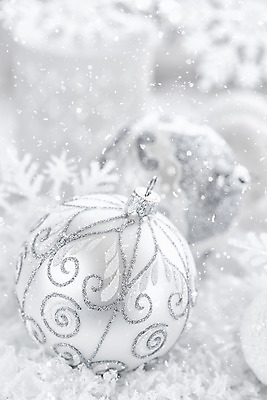 포토 JPG 해외이미지 디자인 백그라운드 크리스마스 겨울 공 새로움 사람없음 장식 빛 축제 장식볼 흰색 축하 눈송이 우아함 은색 12월 묘사 해외202004 해외포토 계절 기념일 컬러 컨셉 눈_날씨 날짜 파일형식