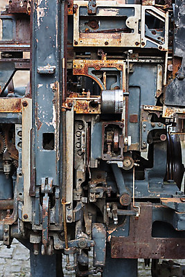 포토 JPG 해외이미지 산업 비즈니스 공장 잉크 타이포그라피 사람없음 금속 기계 장비 수확 골동품 공구 업무 바퀴 작업실 역사 제조 인쇄 철 묘사 서비스 박물관 복고 언론 기어 공학 모터 옛날 철강 출판 하드웨어 각인 해외202004 해외포토 문자 교육 농업 공업 재질 컴퓨터 도구 작업 파일형식