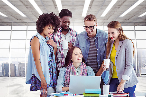 포토 JPG 해외이미지 백인 학생 디자인 응시 여자 교육 남자 행복 대학생 통신 창문 교실 학교 청소년 수업 함께함 말하기 대화 미소 여러명 20대 건물 노트북 빛 컴퓨터 도시풍경 유행 검은색 고층빌딩 공책 방 타이핑 도시 시원함 토론 엉덩이 디자이너 무선전화기 대학교 과제 소통 스타일 힙스터 혼혈 고등교육 해외202004 해외포토 서양인 직업 건축물 시선 패션 감정 컬러 다수 컨셉 모션 문구용품 표정 사람 풍경 빌딩 청년 신체부위 전자제품 전화기 다문화 파일형식
