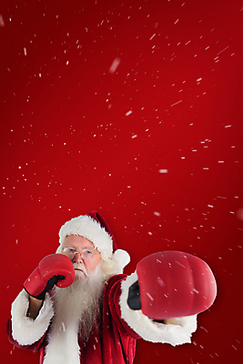 포토 JPG 해외이미지 노년 남자 크리스마스 한명 상반신 앞모습 빨간색 산타클로스 권투 권투글러브 눈내림 노인남자한명만 해외202004 해외포토 1 기념일 뷰포인트 컬러 눈_날씨 사람 성인 격투기 글러브 남자한명만 노인남자만 파일형식