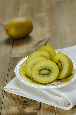 포토 JPG 해외이미지 접시 음식 조각 다이어트 과일 재료 건강 사람없음 갈색 노란색 흰색 신선 황금 달콤 맛 자르기 채식주의자 해외202004 해외포토 식기 컬러 컨셉 모션 채식 파일형식