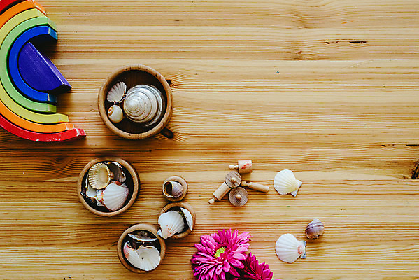 포토 JPG 해외이미지 교육 어린이 백그라운드 컨셉 무지개 학교 탁자 아이디어 종류 창조 미술 사람없음 목재 빨간색 파란색 학습 컬러풀 사무실 활발 수확 그룹 오브젝트 신학기 질감 내추럴 강렬 구성 카피스페이스 해외202004 해외포토 자연요소 나무 컬러 가구 농업 비즈니스 재료 문화예술 사람 공백 파일형식