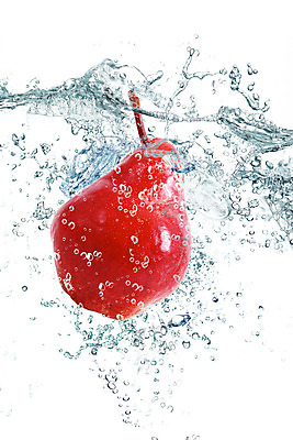 포토 JPG 해외이미지 음식 조각 백그라운드 컨셉 다이어트 과일 모션 실내 식이요법 사람없음 물 힘 거품 폭포 젖음 추위 신선 액체 개울 떨어짐 흰배경 유기농 분무기 내추럴 고립 바이오 스플래쉬 해외202004 해외포토 자연요소 웰빙 자연 건강 내부 강 흰색 파일형식