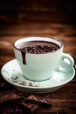 포토 JPG 해외이미지 커피 음료 음식 백그라운드 겨울 탁자 디저트 따뜻함 사람없음 컵 갈색 초콜릿 머그컵 흰색 뜨거움 액체 달콤 코코아 카카오 해외202004 해외포토 식기 계절 컬러 가구 맛 파일형식