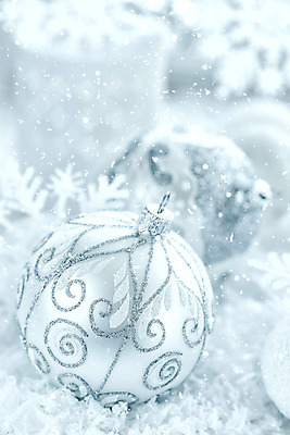 포토 JPG 해외이미지 디자인 백그라운드 크리스마스 겨울 공 새로움 사람없음 장식 빛 축제 장식볼 흰색 축하 눈송이 우아함 은색 12월 묘사 해외202004 해외포토 계절 기념일 컬러 컨셉 눈_날씨 날짜 파일형식