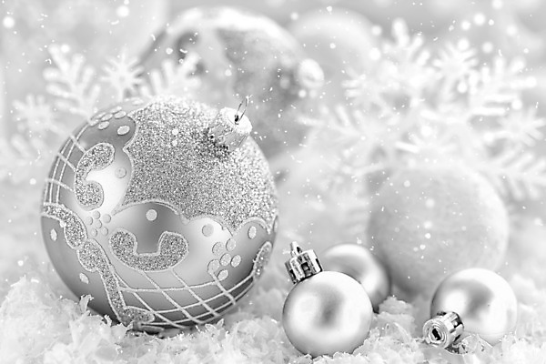 포토 JPG 해외이미지 계절 크리스마스 겨울 공 새로움 기념 매달리기 선물 사람없음 장식 빛 반짝임 축제 장식볼 흰색 눈송이 우아함 은색 12월 해외202004 해외포토 기념일 컬러 컨셉 모션 눈_날씨 날짜 파일형식