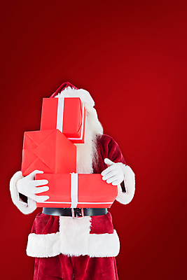 포토 JPG 해외이미지 노년 남자 크리스마스 한명 들기 상반신 앞모습 빨간색 선물상자 산타클로스 노인남자한명만 해외202004 해외포토 1 기념일 뷰포인트 컬러 모션 선물 사람 성인 상자 남자한명만 노인남자만 파일형식