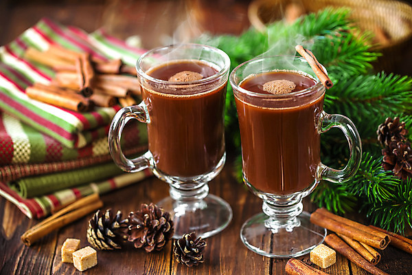 포토 JPG 해외이미지 행복 커피 음료 음식 겨울 유리 탁자 디저트 따뜻함 사람없음 컵 빨간색 초콜릿 거품 머그컵 축하 뜨거움 액체 달콤 코코아 카카오 맛있는 해외202004 해외포토 식기 계절 감정 컬러 가구 컨셉 재질 맛 파일형식