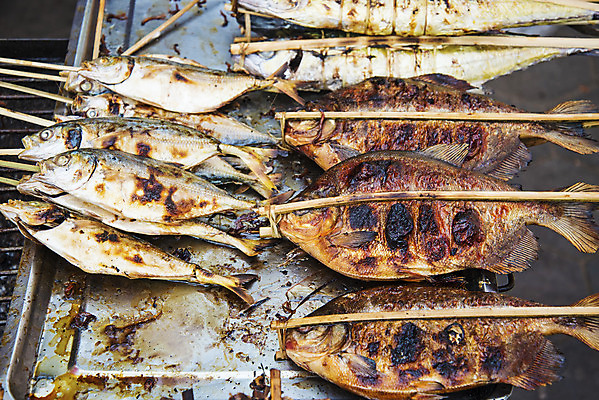 포토 JPG 해외이미지 전통 아시아 음식 여행 휴가 어류 요리 동양인 사람없음 여행객 게 시골 시장 그릴 굽기 먹기 상업 캄보디아 이국적 해외202004 해외포토 나라 모션 주방용품 갑각류 사람 인종 수중동물 구이 파일형식