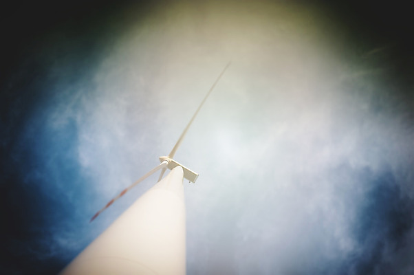 포토 JPG 해외이미지 구름 산업 밭 자연 하늘 바람 풍경 사람없음 초록색 파란색 글로벌 농장 환경 탑 금속 힘 일몰 재활용 풍차 발전기 에너지 흰색 행운 칼날 보호 저녁 회전 자원 세대 방앗간 혁명 개발 공급 탄소 해외202004 해외포토 자연요소 건축물 컬러 컨셉 농업 재질 날씨 노을 발전소 야간 친환경 생태계 파일형식