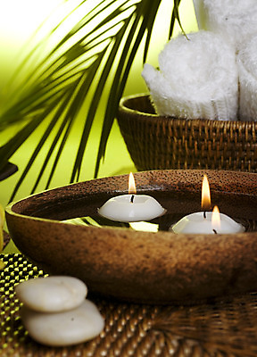 포토 JPG 해외이미지 잎 사람없음 물 갈색 쌓기 스파 목욕 흰색 마사지 피부관리 향기 아로마 소금 아로마테라피 테라피 해외202004 해외포토 자연요소 식물 컬러 모션 뷰티 청결 냄새 파일형식