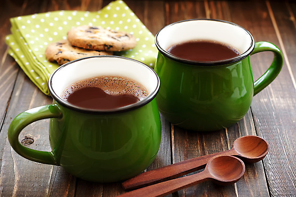 포토 JPG 해외이미지 커피 음료 음식 탁자 디저트 따뜻함 사람없음 컵 초록색 갈색 초콜릿 거품 머그컵 마시기 뜨거움 액체 달콤 코코아 카카오 맛있는 해외202004 해외포토 식기 컬러 가구 모션 맛 파일형식