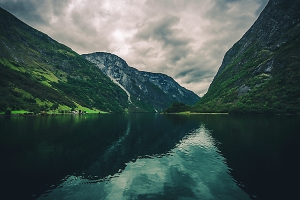 포토 JPG 해외이미지 자연 산 노르웨이 풍경 사람없음 물 여름 빙하 암초 내추럴 스칸디나비아 지질학 해외202004 해외포토 자연요소 계절 교육 유럽 생태계 파일형식