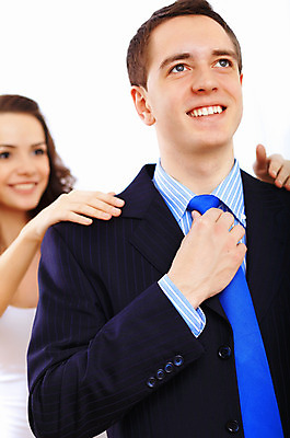 포토 JPG 해외이미지 백인 직업 라이프스타일 커플 여자 행복 셔츠 2 비즈니스 관계 아침 남편 넥타이 아파트 주택 갈색머리 함께함 실내 사랑 한명 사람 20대 성인 30대 파란색 방 흰색 표현 아내 비즈니스맨 리빙 안락 해외202004 해외포토 주간 서양인 1 헤어스타일 잡화 남자 감정 컬러 컨셉 상의 청년 내부 건물 생활 장년 직장인 파일형식