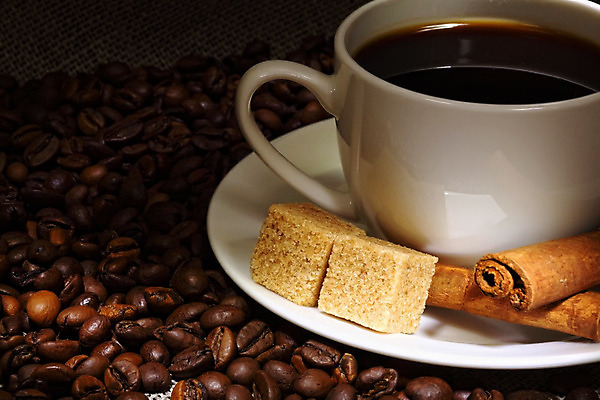 포토 JPG 해외이미지 접시 커피 음료 음식 탁자 따뜻함 사람없음 컵 갈색 검은색 거품 카페 머그컵 흰색 뜨거움 낟알 컵받침 카푸치노 에스프레소 모카 카페인 해외202004 해외포토 식기 컬러 가구 상점 받침대 파일형식