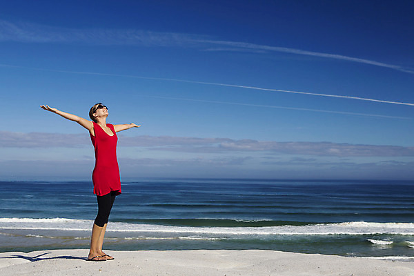 포토 JPG 해외이미지 백인 여자 행복 무기 모래 바다 여행 자연 하늘 성공 휴가 기념 건강 한명 풍경 야외 물 여름 기쁨 자유 신선 오픈 명상 무료 카피스페이스 해외202004 해외포토 자연요소 서양인 1 계절 감정 컨셉 사람 공백 생태계 파일형식