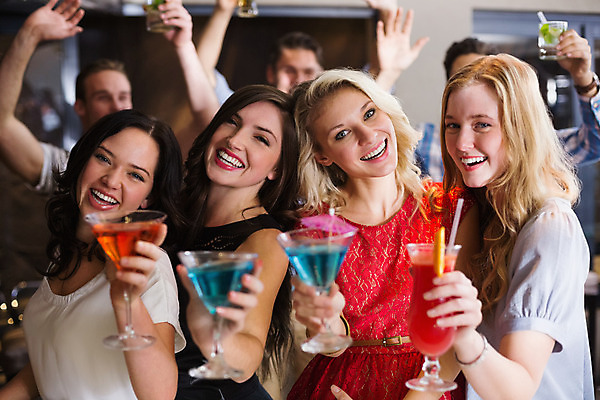 포토 JPG 해외이미지 백인 라이프스타일 응시 드레스 여자 남자 행복 함께함 실내 사람 여러명 20대 성인 파티 우정 축하 칵테일 바 성인만 정확 해외202004 해외포토 서양인 시선 옷 감정 다수 컨셉 주류 이벤트 청년 내부 생활 친구 파일형식