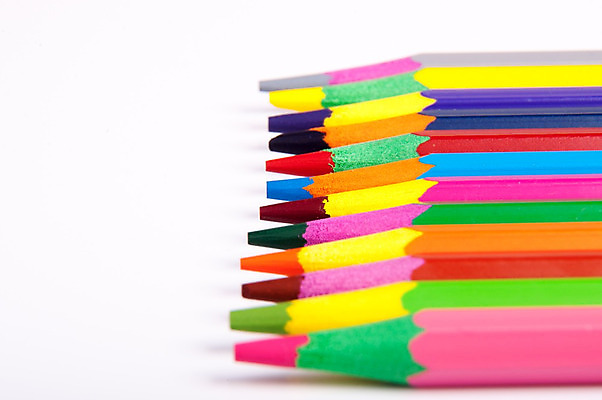 포토 JPG 해외이미지 분홍색 백그라운드 색연필 미술 사람없음 목재 빨간색 초록색 파란색 컬러풀 갈색 노란색 보라색 오브젝트 날카로움 스펙트럼 해외202004 해외포토 나무 컬러 재료 문화예술 학용품 파일형식